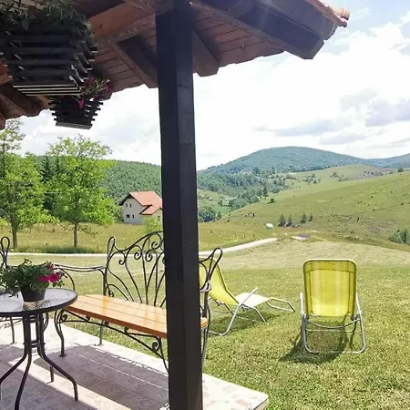 Vikendica Gradina Zlatibor Сasa de vacaciones Cajetina (Zlatibor)