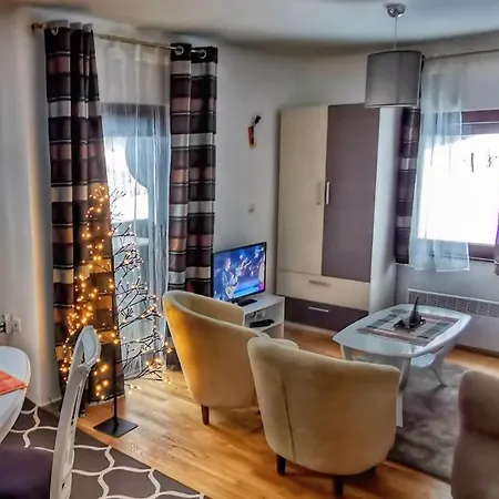 Vikendica Gradina Zlatibor Сasa de vacaciones Cajetina (Zlatibor)